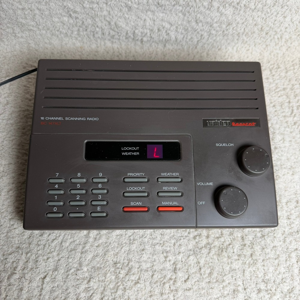 Uniden Bearcat BC-147XLT 16 Channel Scanner with AC Adapter and Antenna